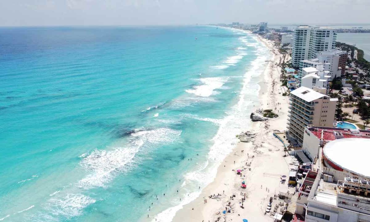 Cofepris avala playas de Q. Roo.