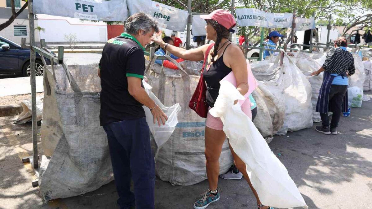 jornada de reciclaje exitosa.