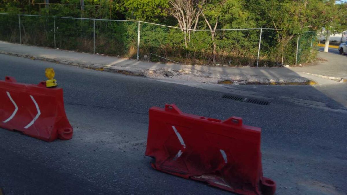 Cierres viales en Cancún.