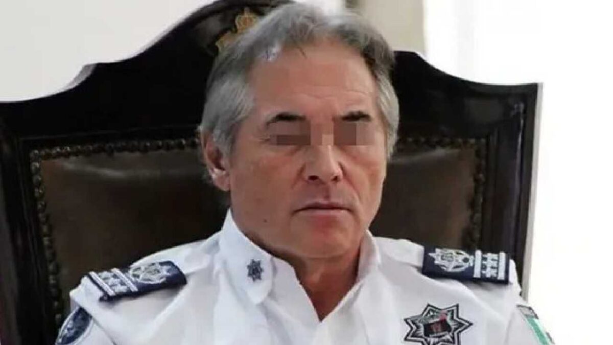 Interpol ya busca a Interpol busca al exjefe policiaco: emiten ficha roja contra Hernán Bermúdez por nexos criminales.