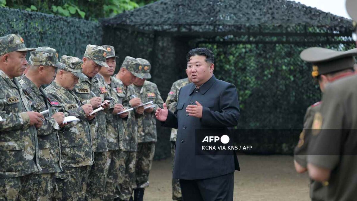 Líder de Norcorea visitó a sus tropas.