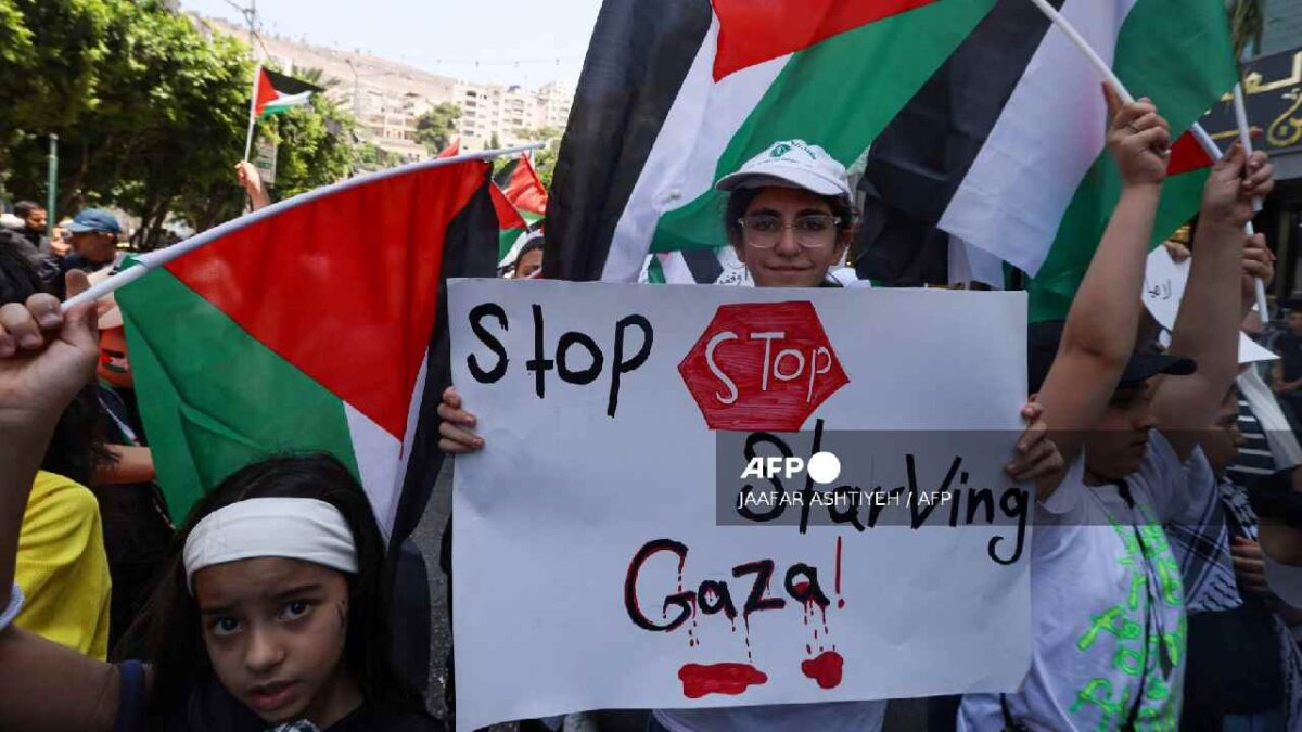 Niños mueren en Gaza por hambre.