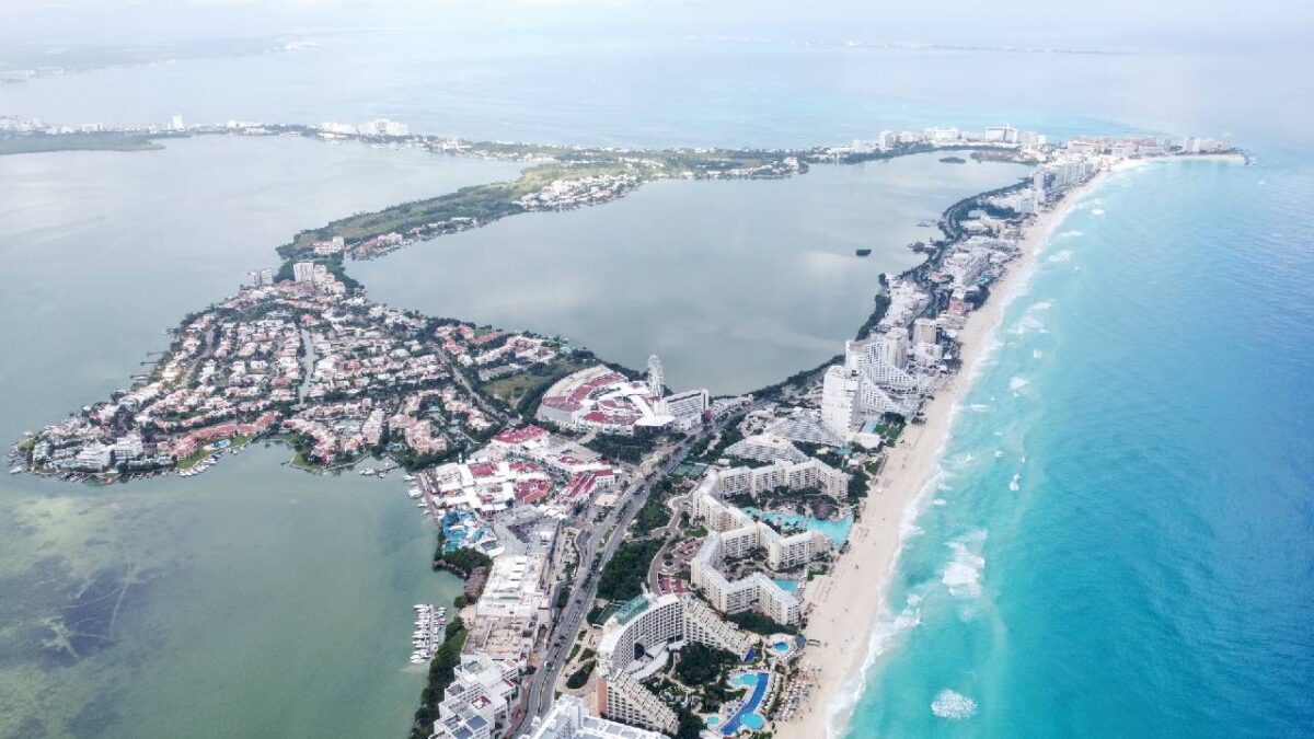 Hoteles frente al mar en Cancún.
