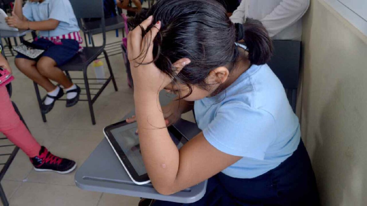 Listas fecha para pago de becas.