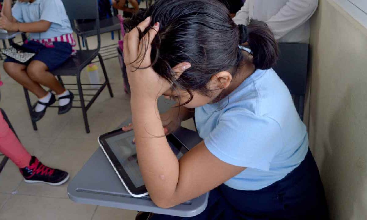 Listas fecha para pago de becas.