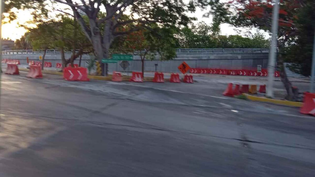 Cierres viales en Cancún por obras.