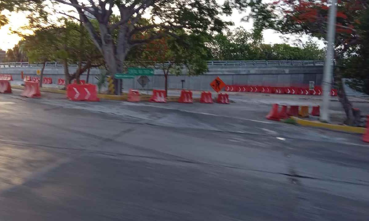 Cierres viales en Cancún por obras.