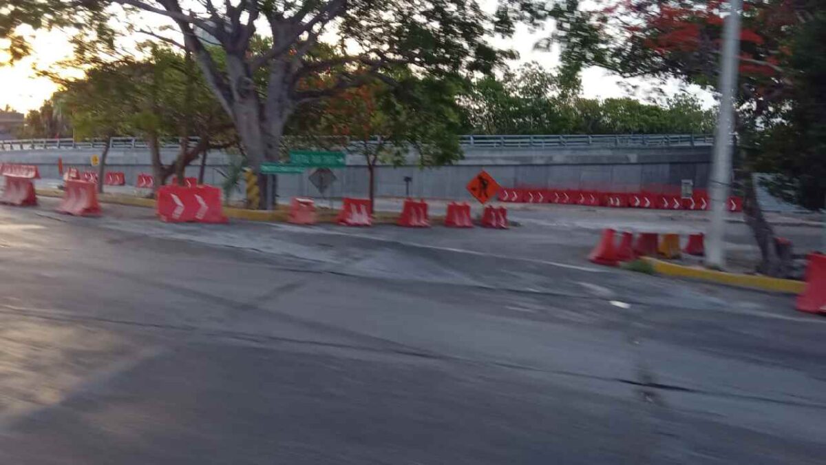Cierres viales en Cancún por obras.