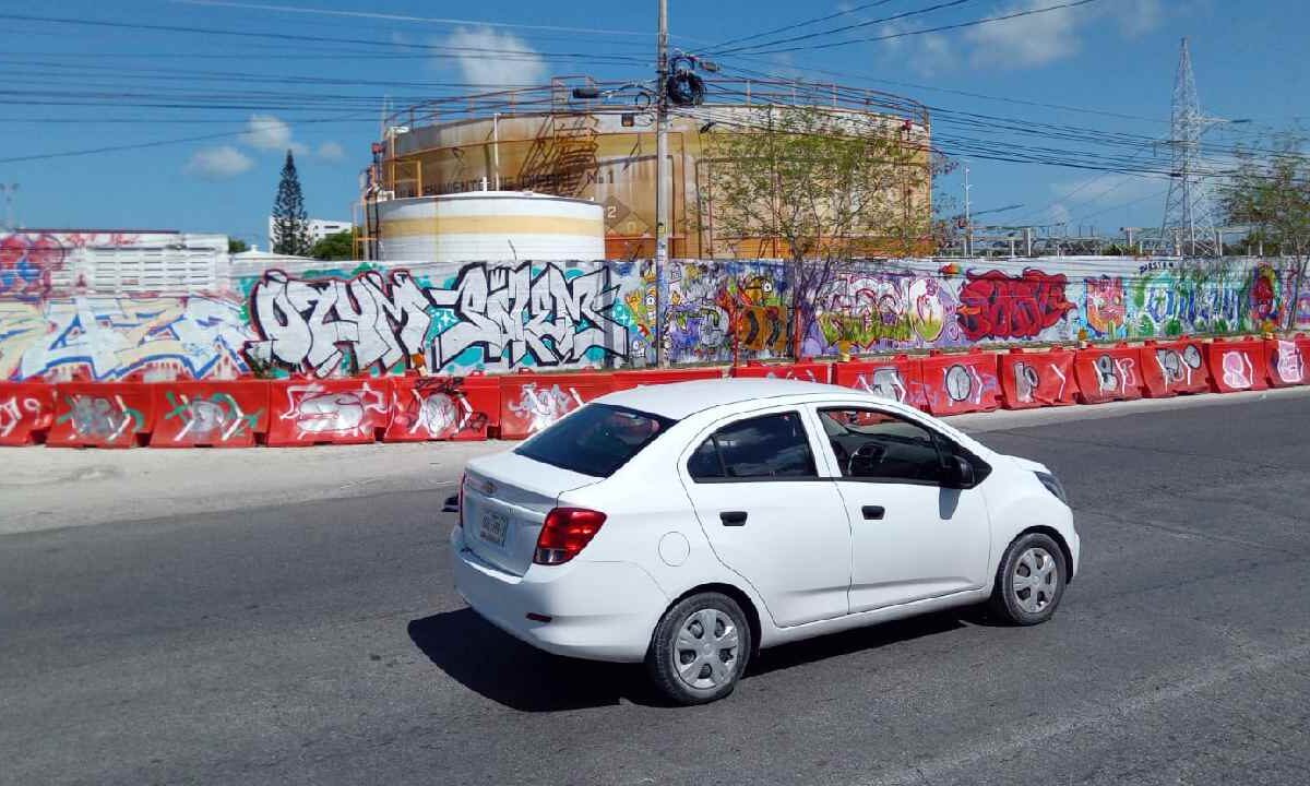Cierres viales en Cancún.