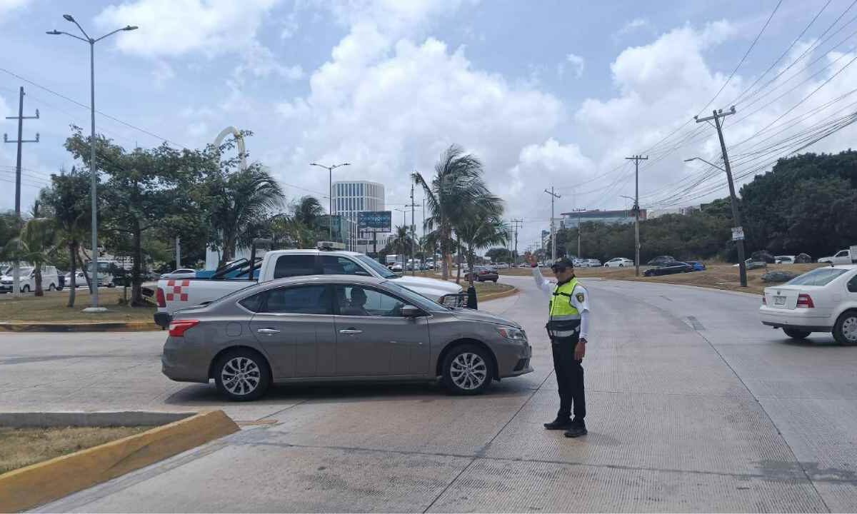 Cierres viales en Cancún por obras.