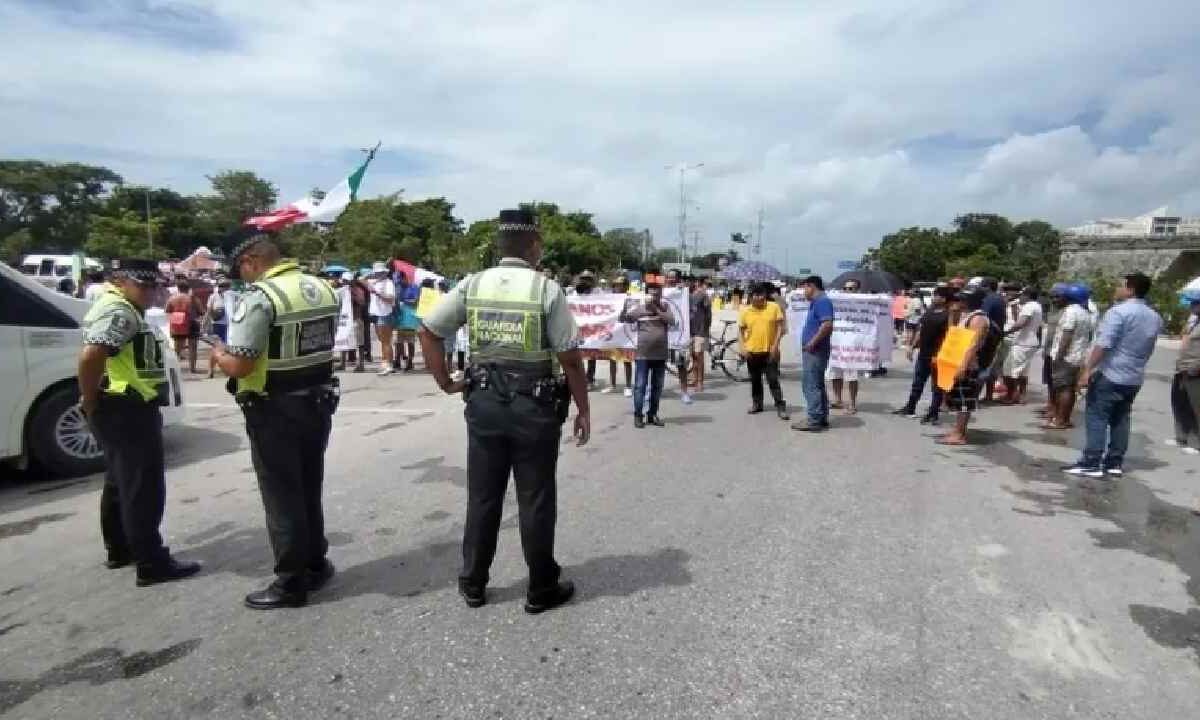 Bloqueo en Tulum.