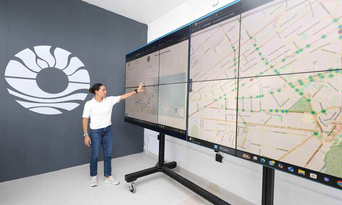 Estrena Cancún centro de control de semáforos.