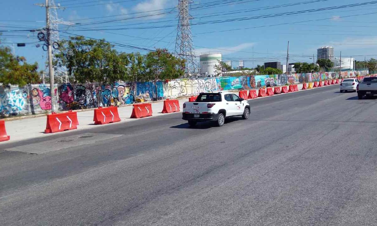 Cierres viales en Cancún.