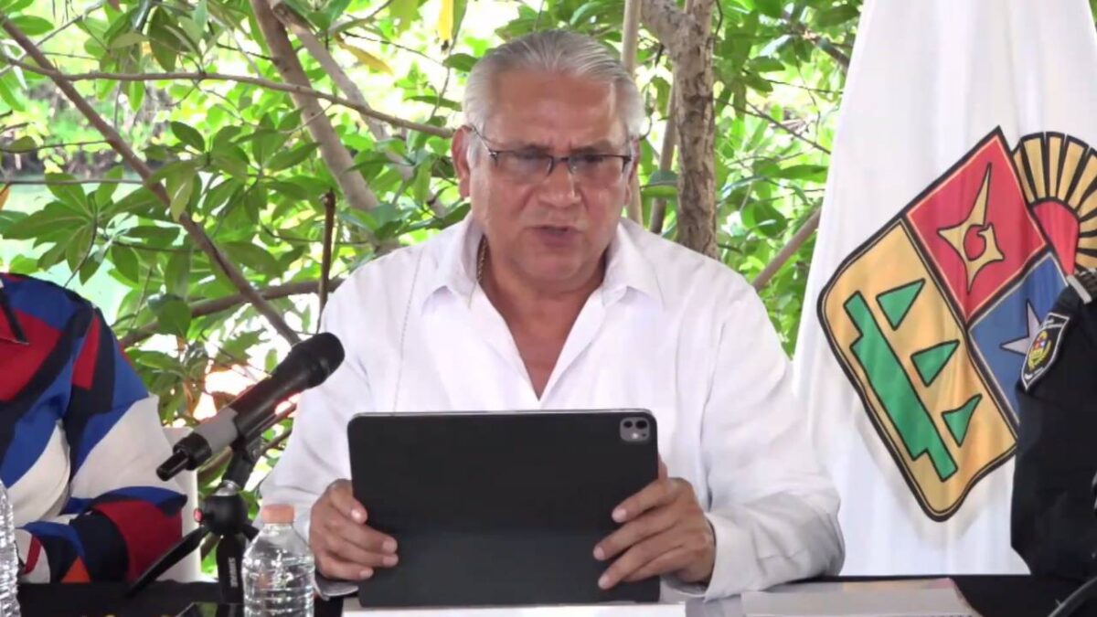 Raciel López Salazar.