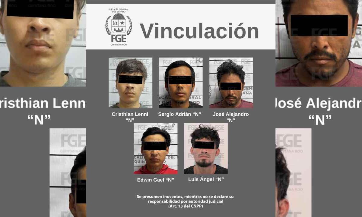 Presuntos integrantes de robacoches.