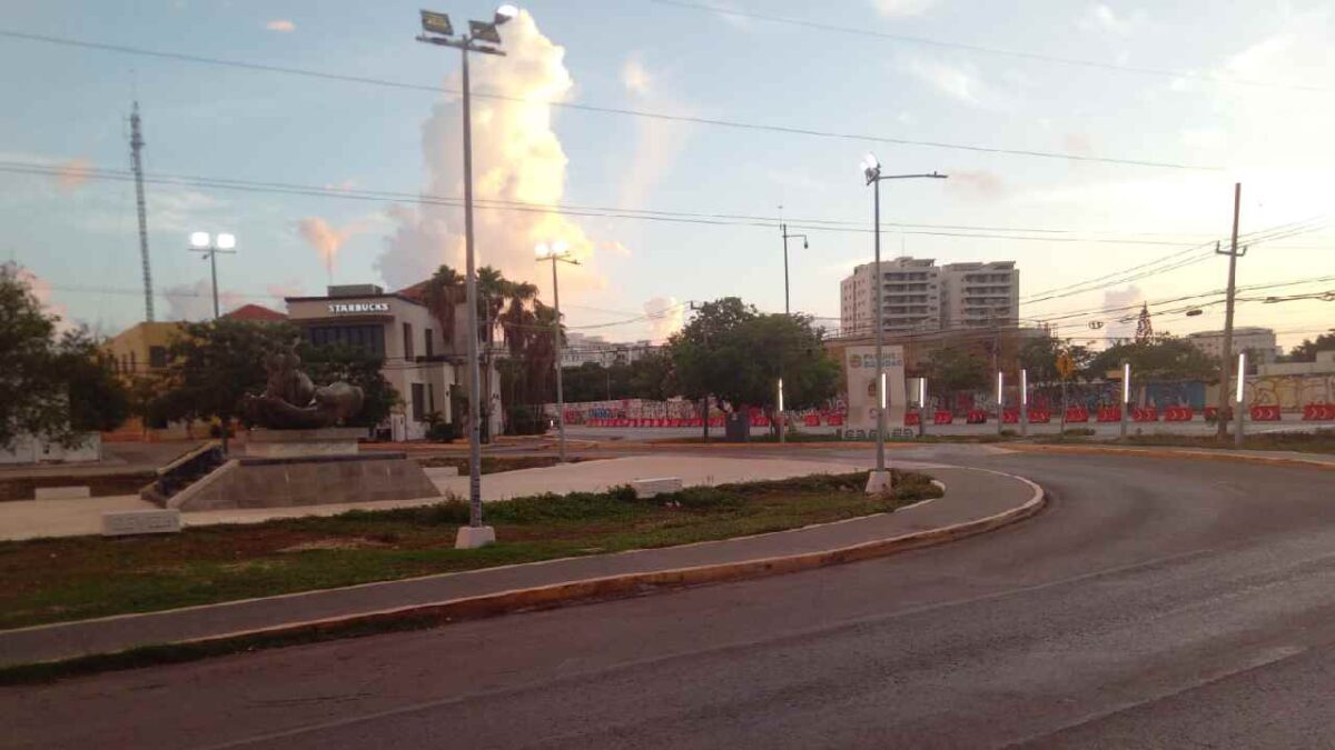 Cierres viales en Cancún.