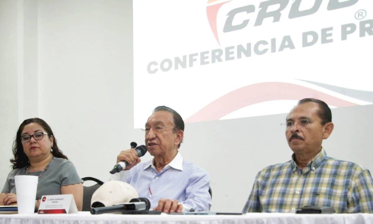 Isaías González Cuevas.