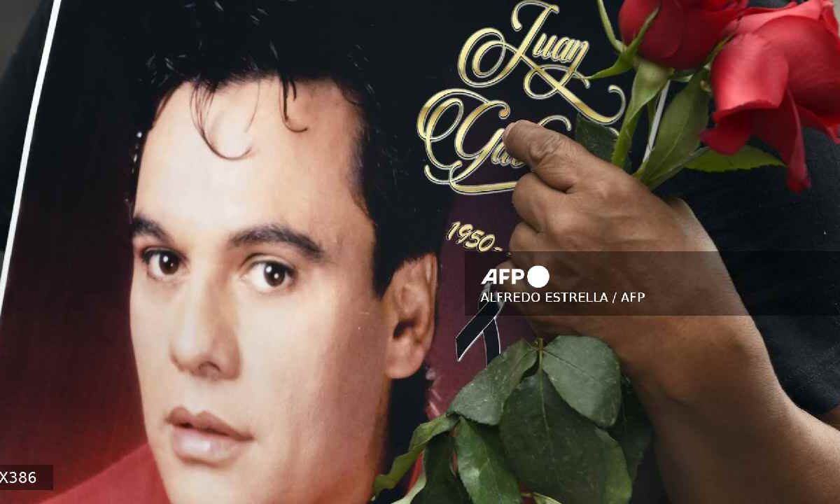 Juan Gabriel tendrá documental.