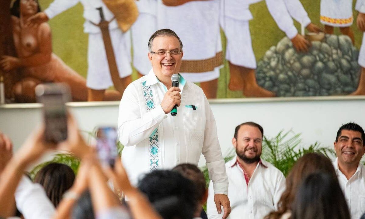 Marcelo Ebrard Casaubon.