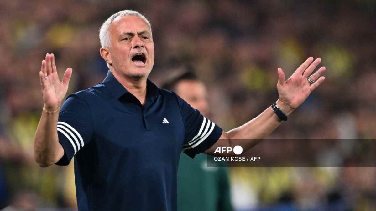 José Mourinho se quedó sin "chamba".