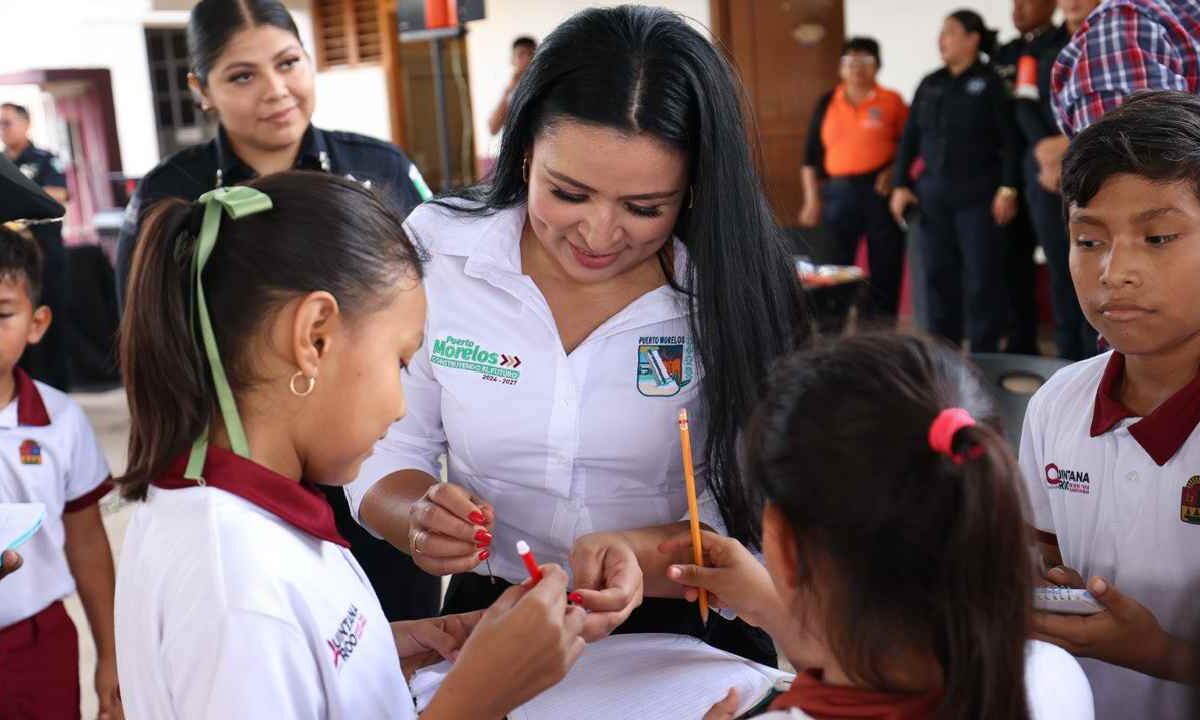 Puerto Morelos apuesta por la educación.