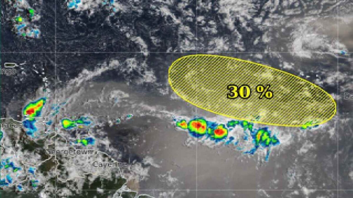 Vigilan probable zona de baja presión.