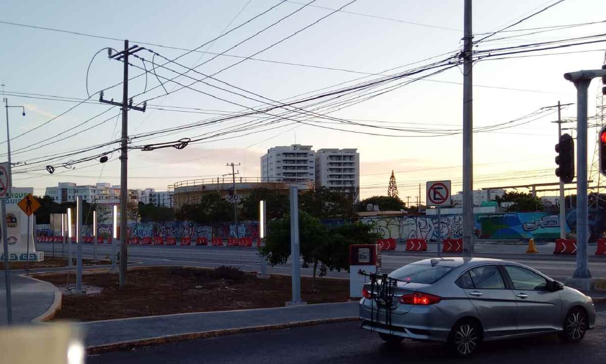 Continúan algunos cierres viales.