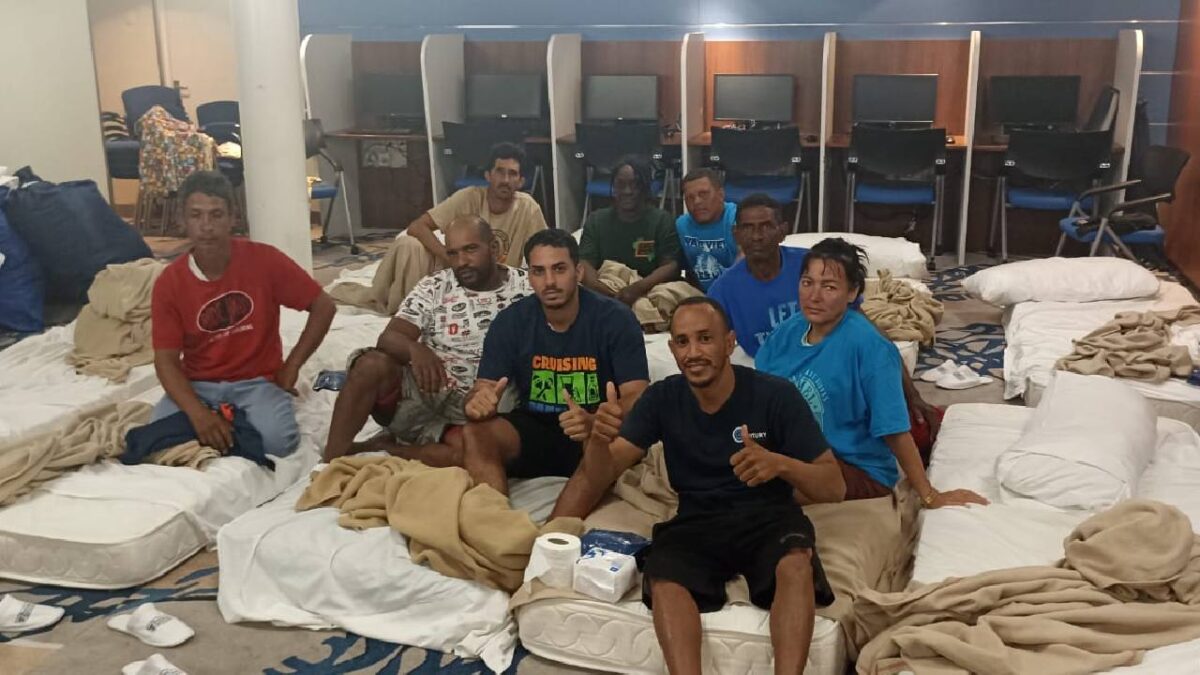 Balseros cubanos rescatados en costas de Quintana Roo. E