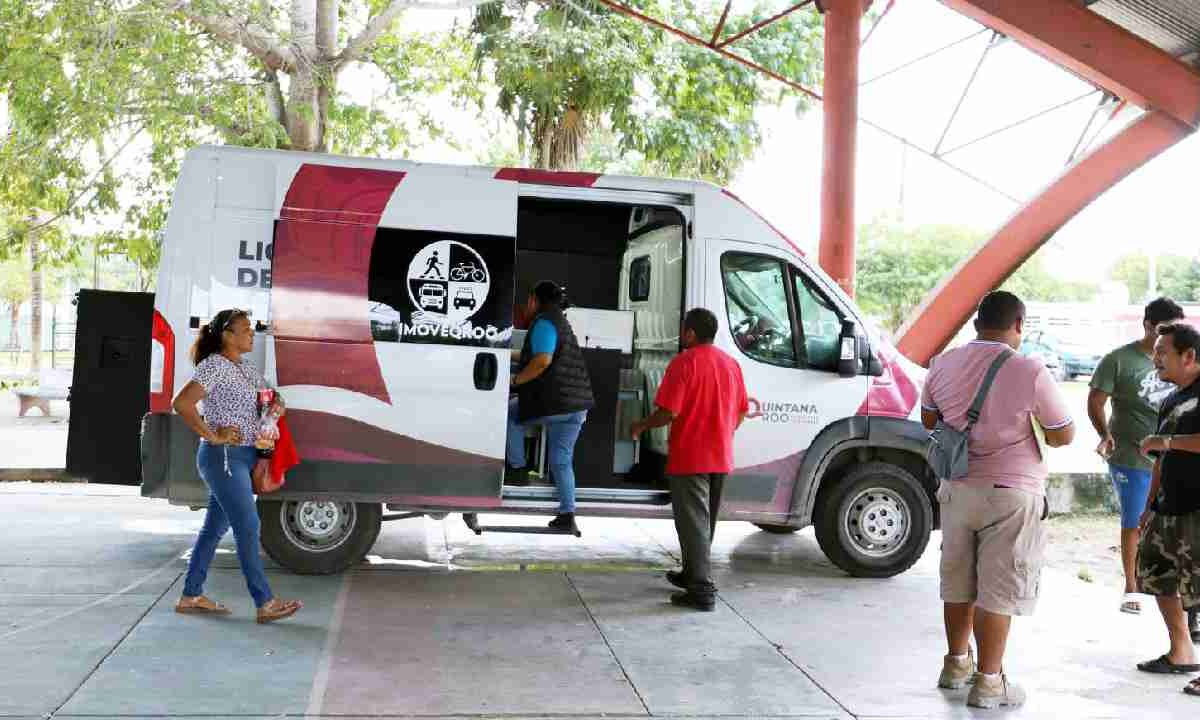 Caravana móvil en Cobá.