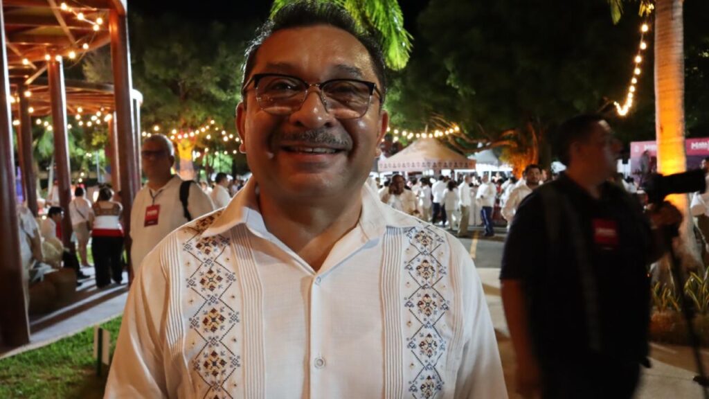 Amir Padilla Espadas.