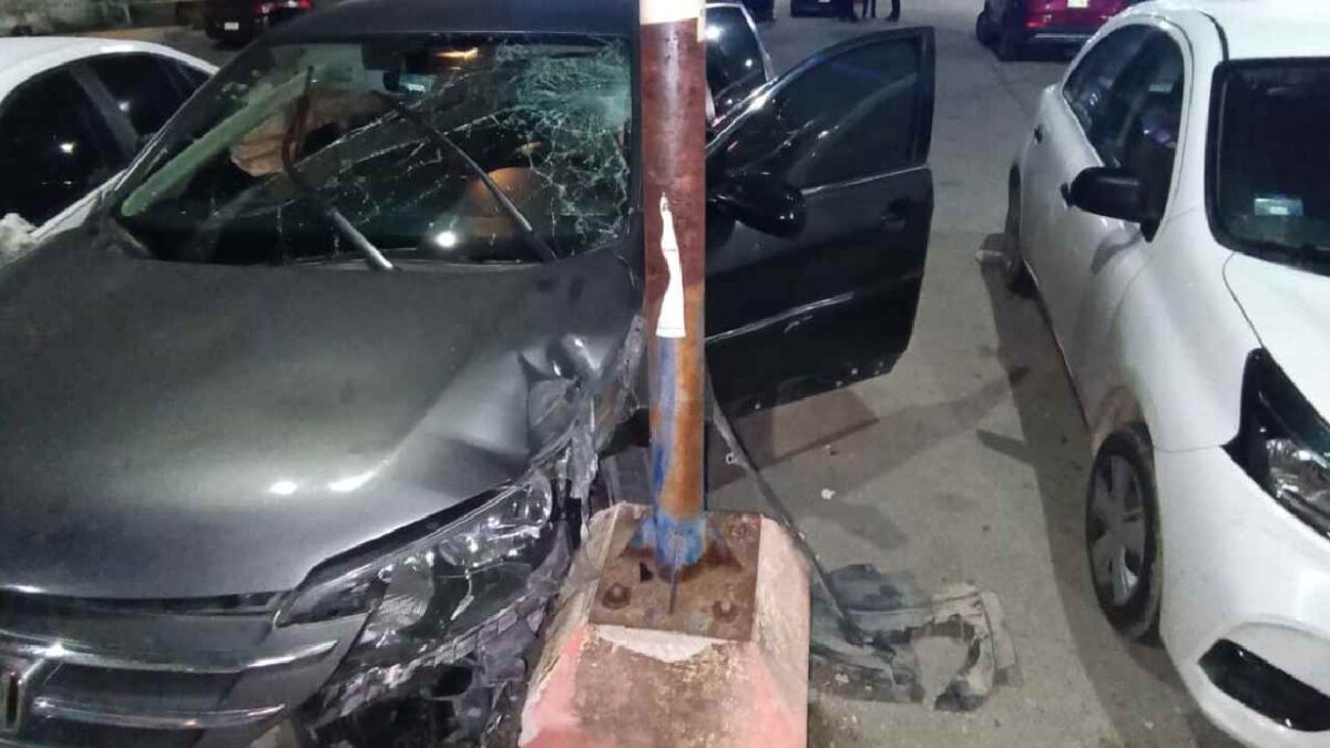 El percance ocurrió durante la madrugada.