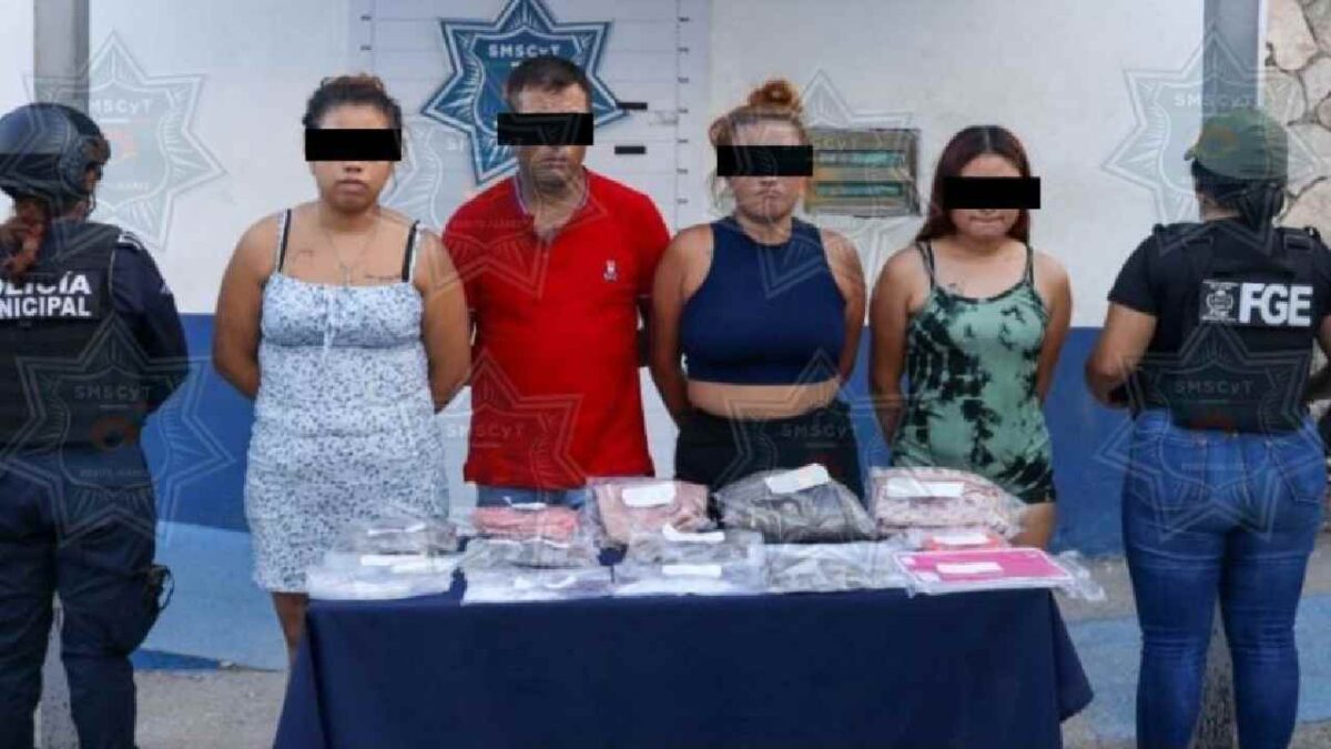 Últimas noticias. Operativo en Cancún arroja el arresto de narcomenudistas.