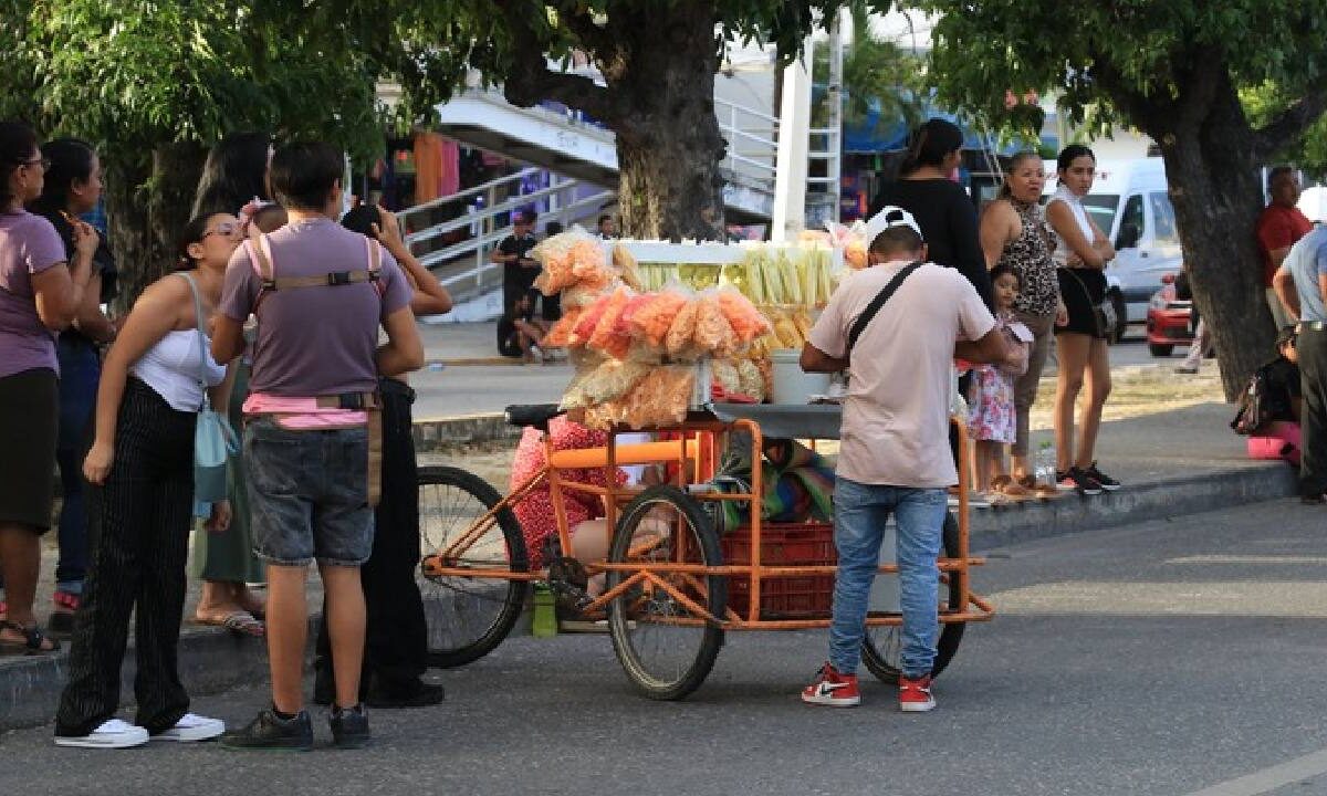 Vendedores ambulantes en Cancún.