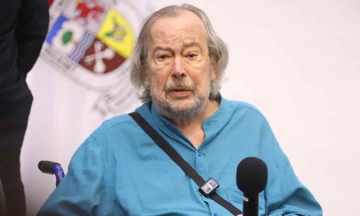 Murió Mauricio Fernández.