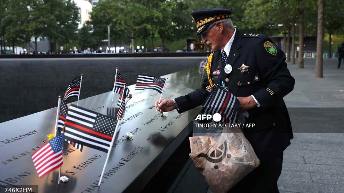 Honran a víctimas de los atentados del 11S.