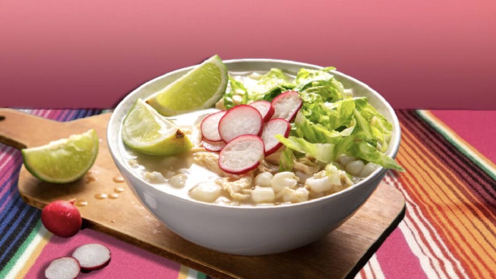 Pozole en fiestas patrias.
