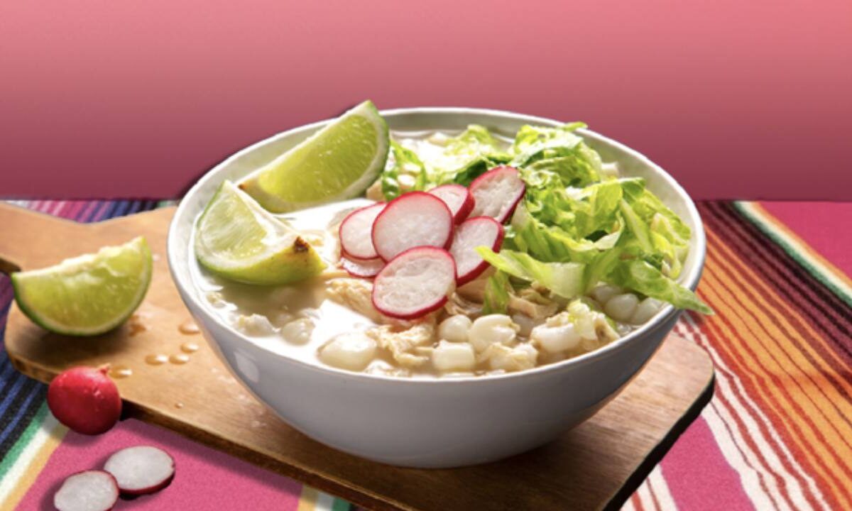 Pozole en fiestas patrias.