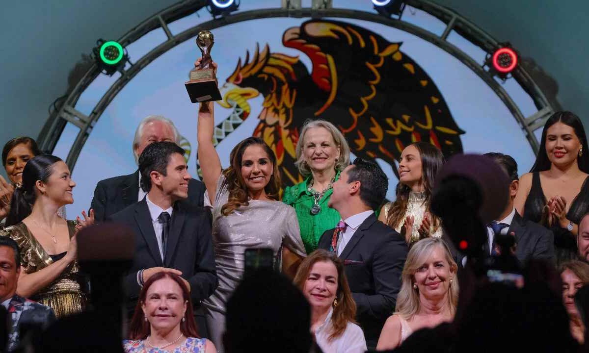 El sábado en la noche se llevó a cabo la entrega de los World Travel Awards.