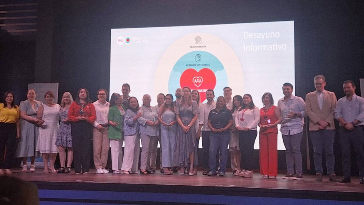 RIU lanza Proudly Committed en México.