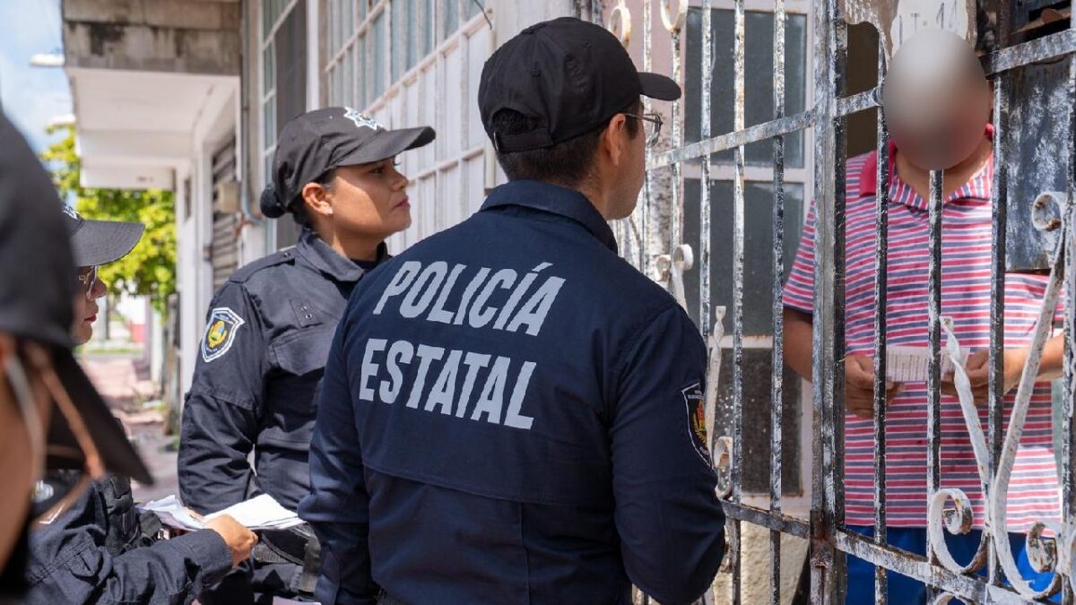 Policías en Chetumal.