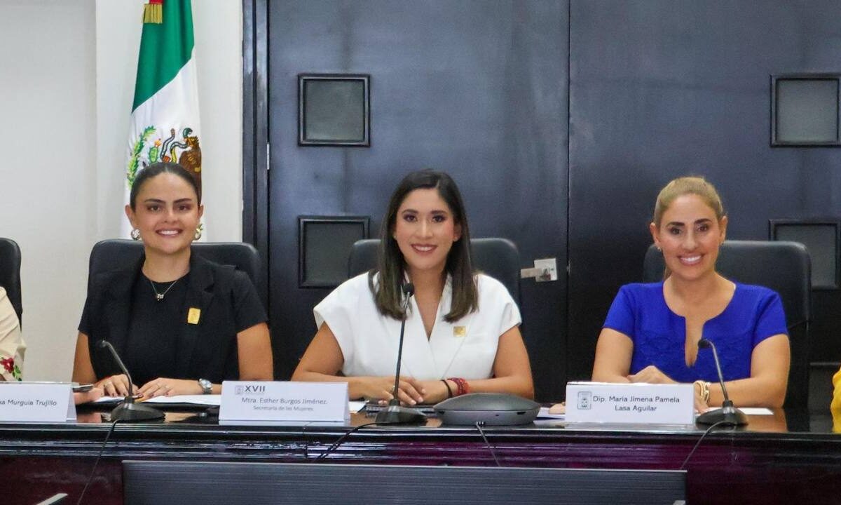 Esther Burgos Jiménez, titular de la Secretaría de las Mujeres de Quintana Roo.
