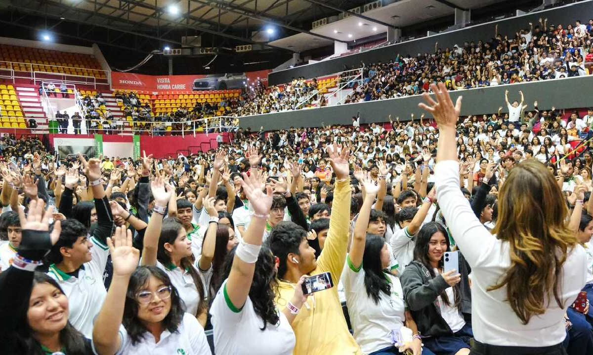 Vive Libre apoyará a jóvenes.