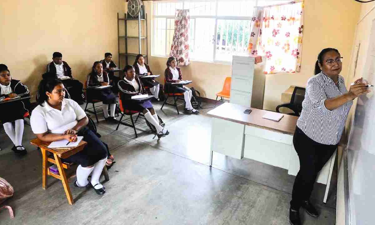 Priorizan en Quintana Roo la educación.