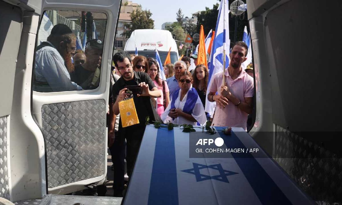 Hamás entregará cadáveres de rehenes.