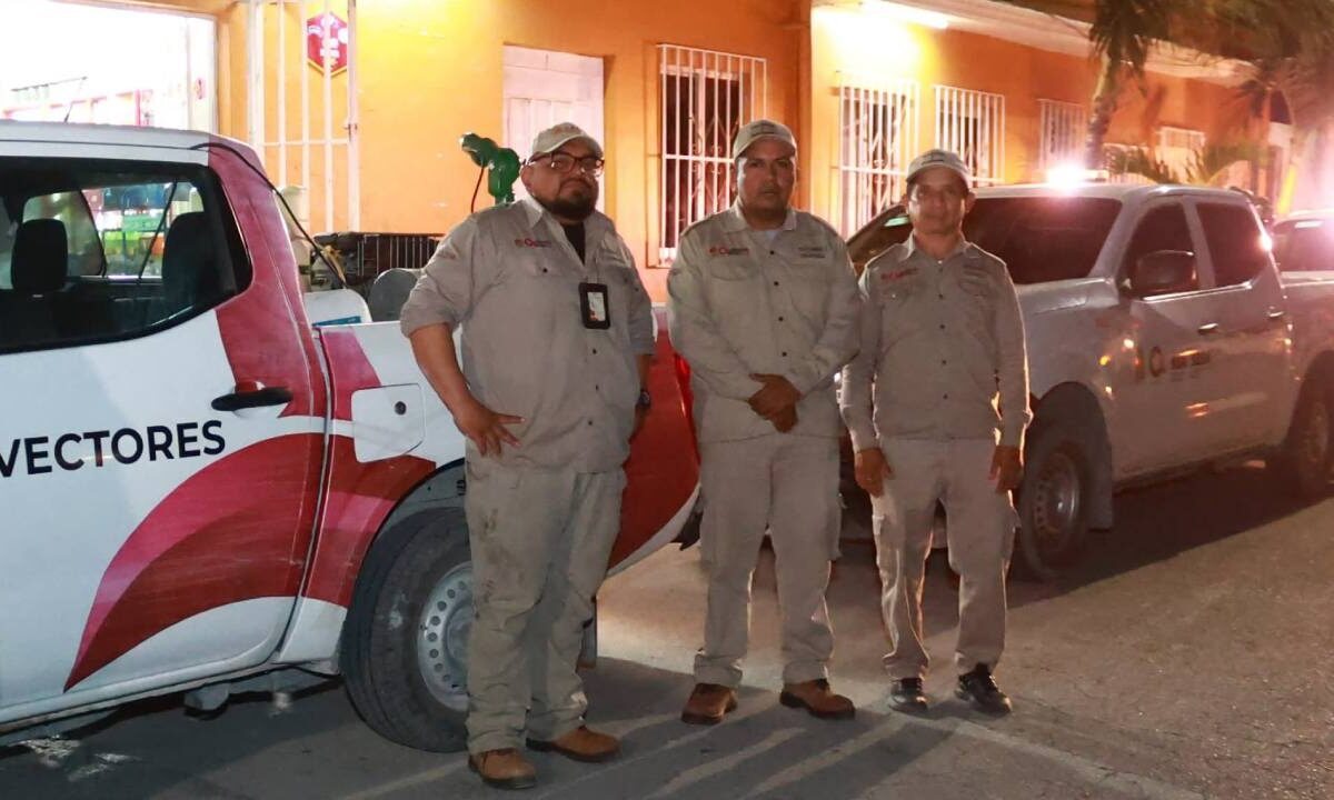 Personal de Vectores de Cancún.