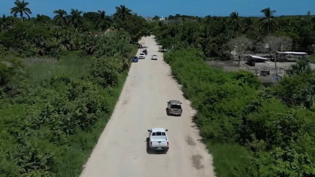 Carretera a Chiquilá.