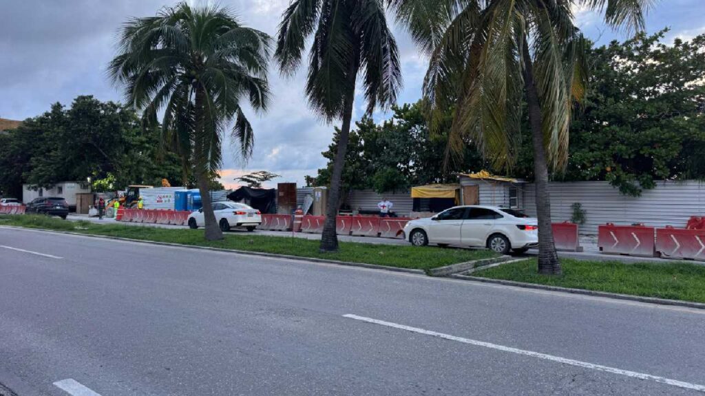 Cierres viales en Cancún.