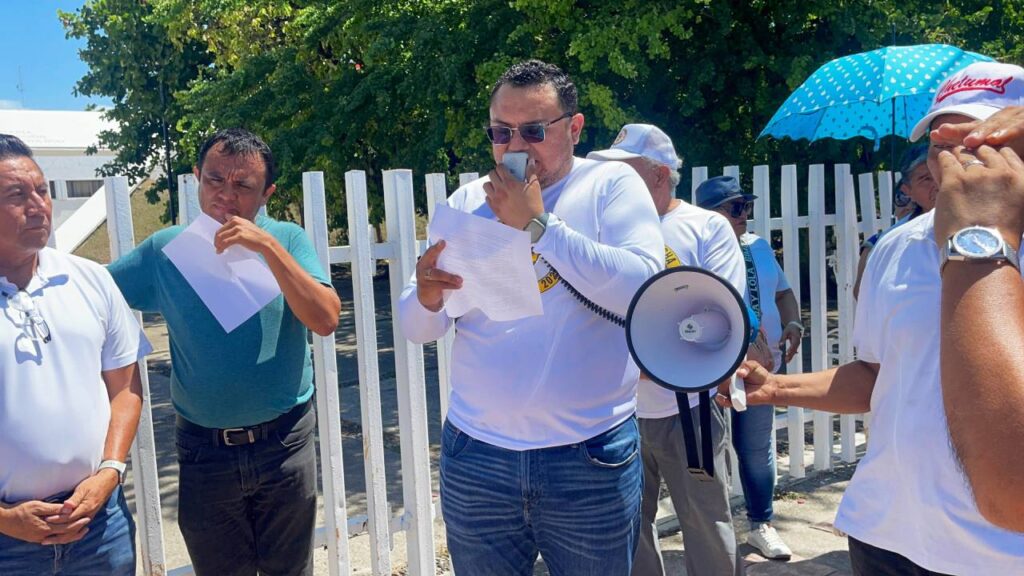 Protesta de maestros en Quintana Roo.
