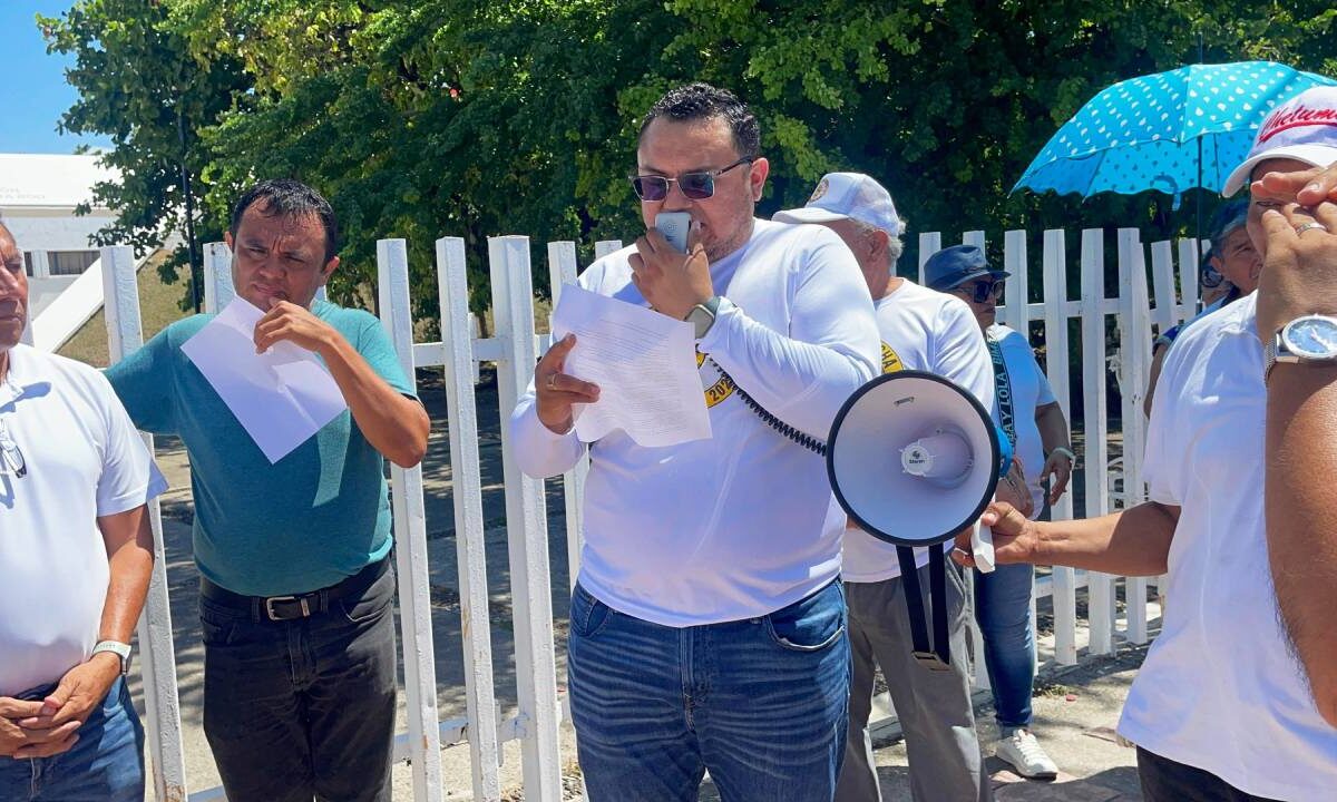 Protesta de maestros en Quintana Roo.