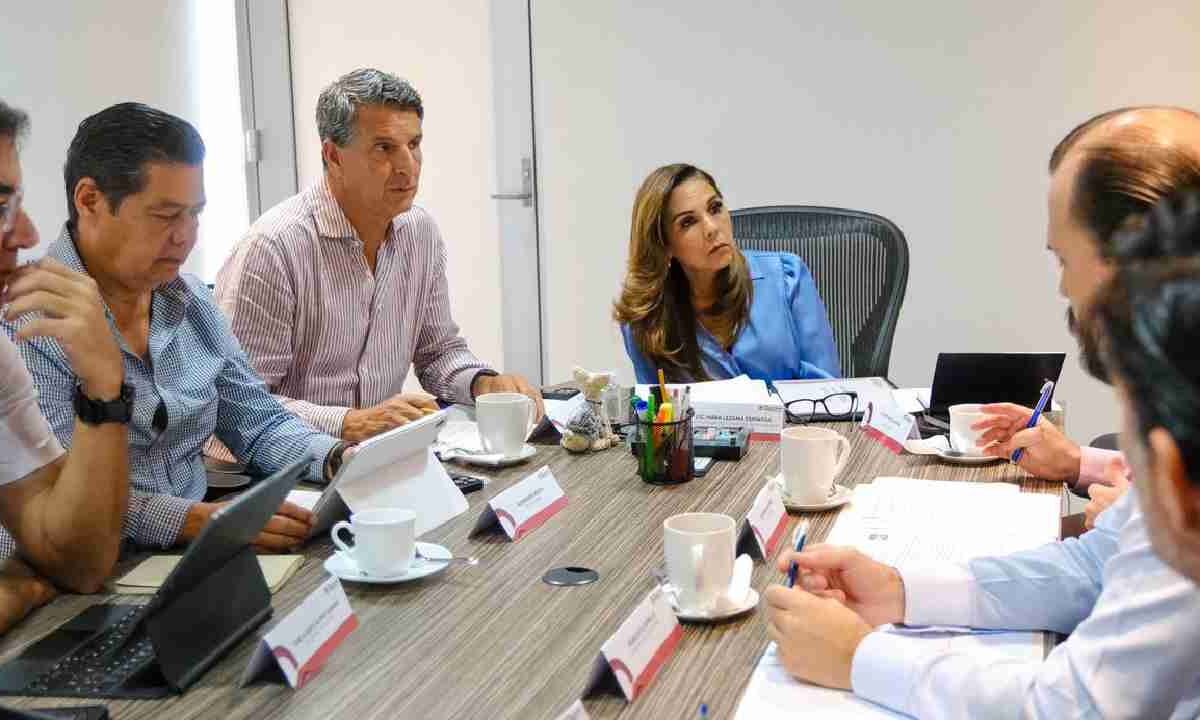 Mara se reunió con empresarios.